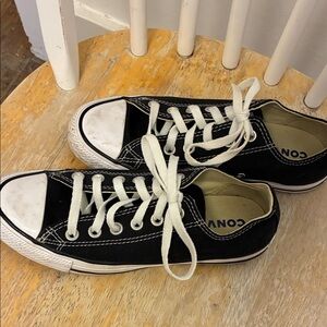 Converse Black and White Low-Top Sneakers Size 7.5